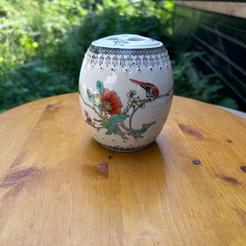 Vintage Chinese Porcelain Potpourri Jar Famille Rose Bird Flower Pierced Lid 4.5